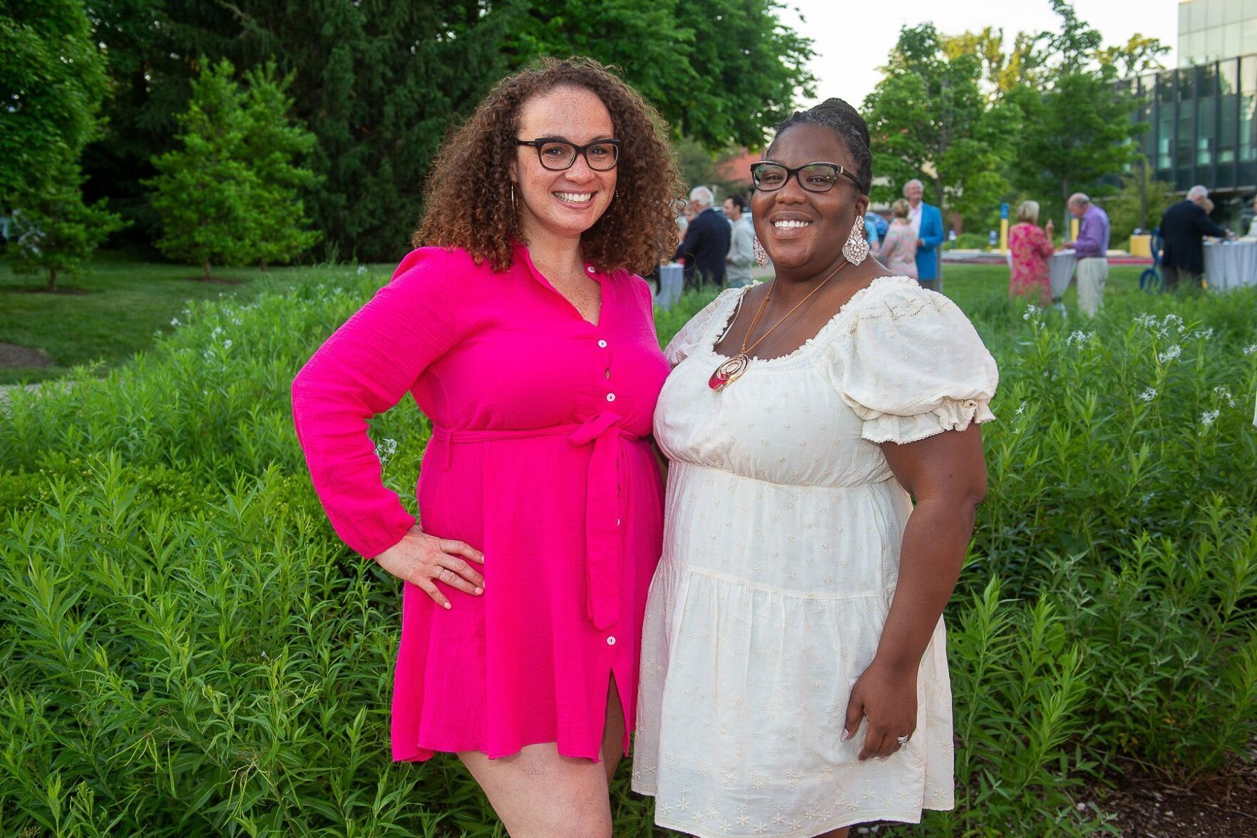 Ashley Casey, Maria Ellis
